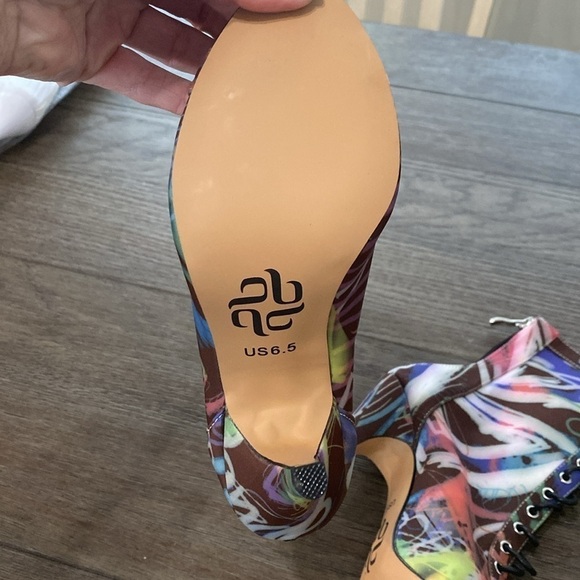 NWT BURJU Sofiya graphic multi color Open Toe Lace Up Ankle Boots | 6 1/2 - Picture 7 of 12